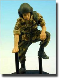  Accurate Armour  1/35 Collection - British Tank Crewman Modern ATF15