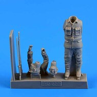  AeroBonus by Aires  1/35 Japanese WWII suicide officer for the Japanese Suicide Craft Kaiten II ABN350022