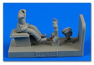  AeroBonus by Aires  1/48 WWII RAF Albion Refueling Driver (Sitting) ABN480152