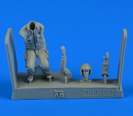  AeroBonus by Aires  1/48 Warshaw Pact Aircraft Mechanic #5 (Knees Bent)* ABN480169