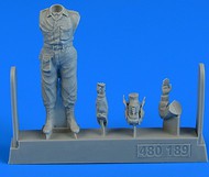  AeroBonus by Aires  1/48 Modern Russian Tank Crew Turrethead (hand up in salute position) ABN480189