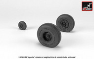  Armory  1/48 Boeing AH-64 Apache wheels w/ weighted tires, smooth hubs ARAW48330