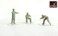  Armory  1/72 Soviet modern airfield ground personnel - 3 figures ARYF7214