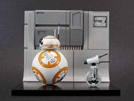 Star Wars: The Rise of Skywalker BB-8 & D-O Diorama Set #BAN2482319