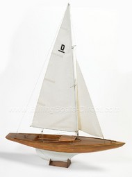  Billing Boats  1/12 Dragen Single-Masted 1929 Swedish Sailing Yacht (Advanced) BBT582