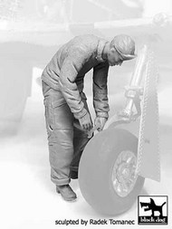  Blackdog  1/32 Mechanics personnel USAAF 1940-1945 OUT OF STOCK IN US, HIGHER PRICED SOURCED IN EUROPE BDF32069