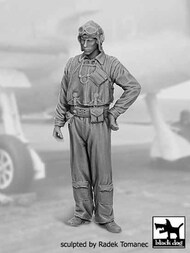 Blackdog  1/32 US NAVY pilot 1940-45 No.2 OUT OF STOCK IN US, HIGHER PRICED SOURCED IN EUROPE BDF32075