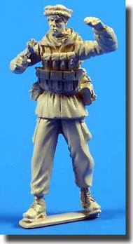  CMK Czech Master  1/35 US Special Forces soldier with gun (1 figure) CMKF35210