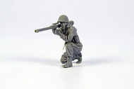  CMK Czech Master  1/35 American soldier with M18 57mm Recoilless Rifle (Bazooka), late WWII / Korean war CMKF35338