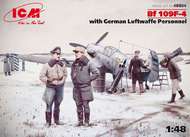 Bf.109F-4 with Luftwaffe Personnel #ICM48804
