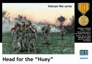  Masterbox Models  1/35 Head for the Huey! US Soldiers Vietnam (5) MTB35107