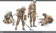 US Combat Engineers Mine-Detecting Figure Set (4) (New Tool) #MNA35251