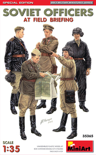  MiniArt Models  1/35 WWII Soviet Officers at Field Briefing (5) (Special Edition) MNA35365