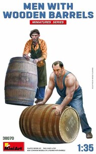  MiniArt Models  1/35 Men with Wooden Barrels MNA38070