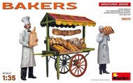  MiniArt Models  1/35 Bakers MNA38074