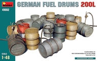  MiniArt Models  1/48 WWII German 200L Fuel Drum Set (20) (New Tool) MNA49002