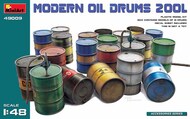  Miniart Models  1/48 Modern Oil Drums 200L MNA49009
