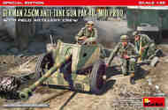 German 7.5cm Anti-Tank Gun PAK 40. Mid. Prod. w/Artillery Crew #MNA53010