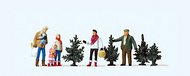 Preiser  HO Christmas Tree Shopping & Family (5) PRZ10627
