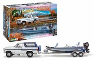  Revell USA  1/25 Gone Fishing 1980 Ford Bronco w/Bass Boat & Trailer RMX7242