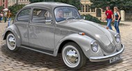  Revell of Germany  1/24 1968 VW Beetle Hardtop Car OUT OF STOCK IN US, HIGHER PRICED SOURCED IN EUROPE RVL7083