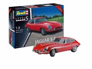  Revell of Germany  1/8 Jaguar E-Type Sports Car RVL7717