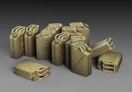  Royal Model  1/35 WWII Italian Jerry Cans (12) (Resin/Photo-Etch) RML899