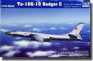  Trumpeter Models  1/144 Tu-16K10 Badger C Soviet Twin-Engine Jet Bomber TSM3908