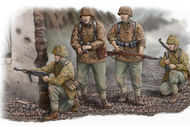  Trumpeter Models  1/35 Waffen SS Assault Team Figure Set TSM405