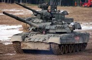  Trumpeter Models  1/35 Russian T-80UE1 Main Battle Tank (New Variant) TSM9579