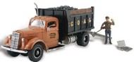  Woodland Scenics  N Autoscene Lumpy's Coal Company Truck w/Figures WOO5345