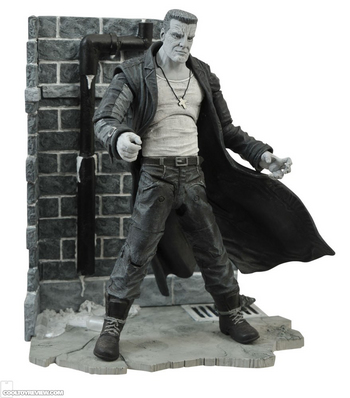 2014 Diamond Select Sin City 7" Marv Deluxe Action Figure with Diorama Base #9781605844183